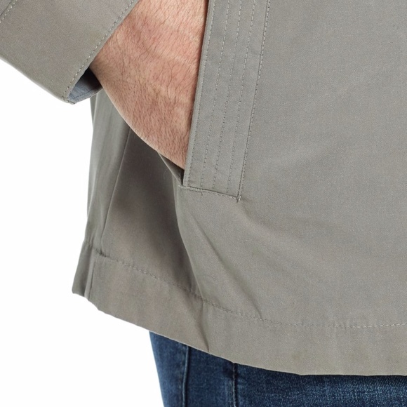 WEATHERPROOF Men's Classic Microfiber Windbreaker - Picture 3 of 3